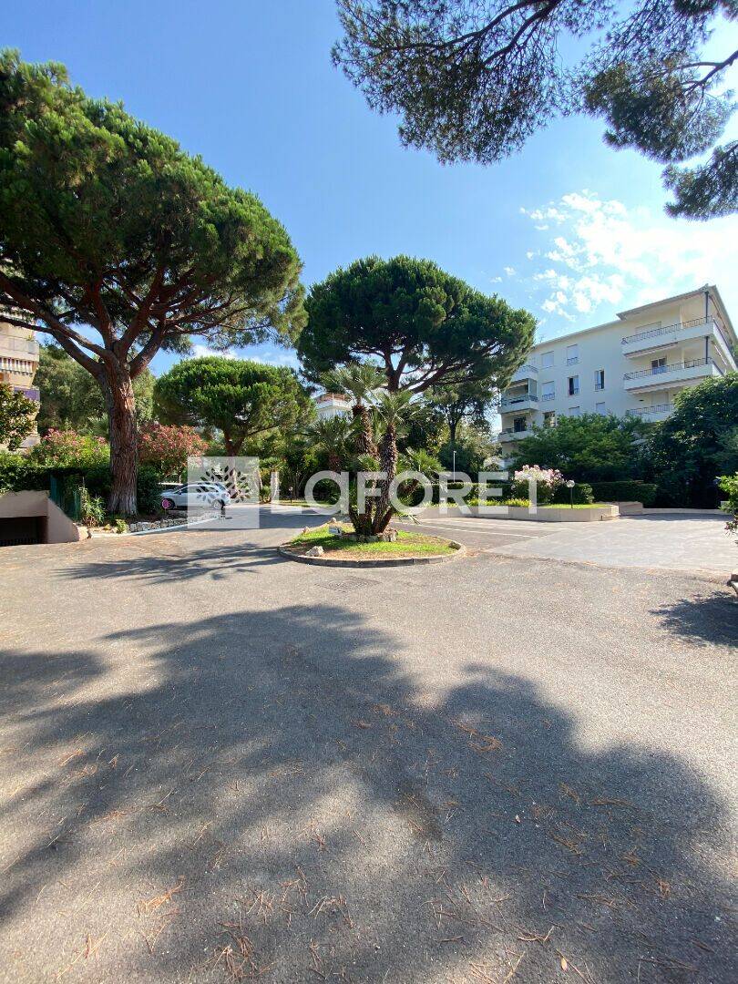 Appartement 2 pièces 51 m² · à Cannes · 51 m² · 1 267 €