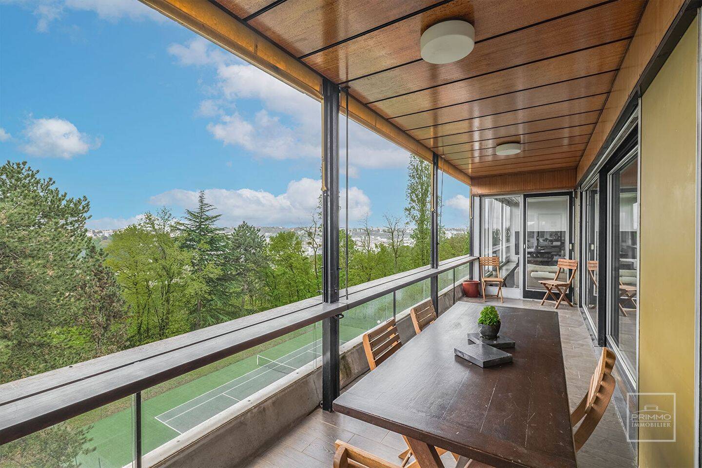 Appartement 6 pièces 249 m² · à Saint-Didier-au-Mont-d'Or · 249 m² · 3 595 €