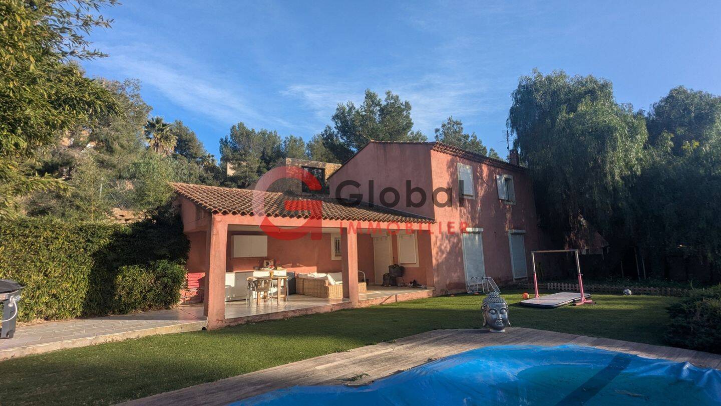 Maison 5 pièces 130 m² · à Bandol · 130 m² · 749 000 €