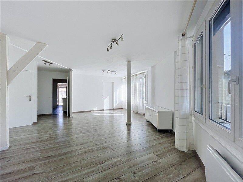Appartement 2 pièces 55 m² · à Tremblay-en-France · 55 m² · 1 050 €