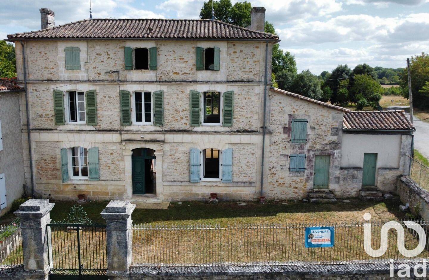 Maison 5 pièces 129 m² · à Feuillade · 129 m² · 158 900 €