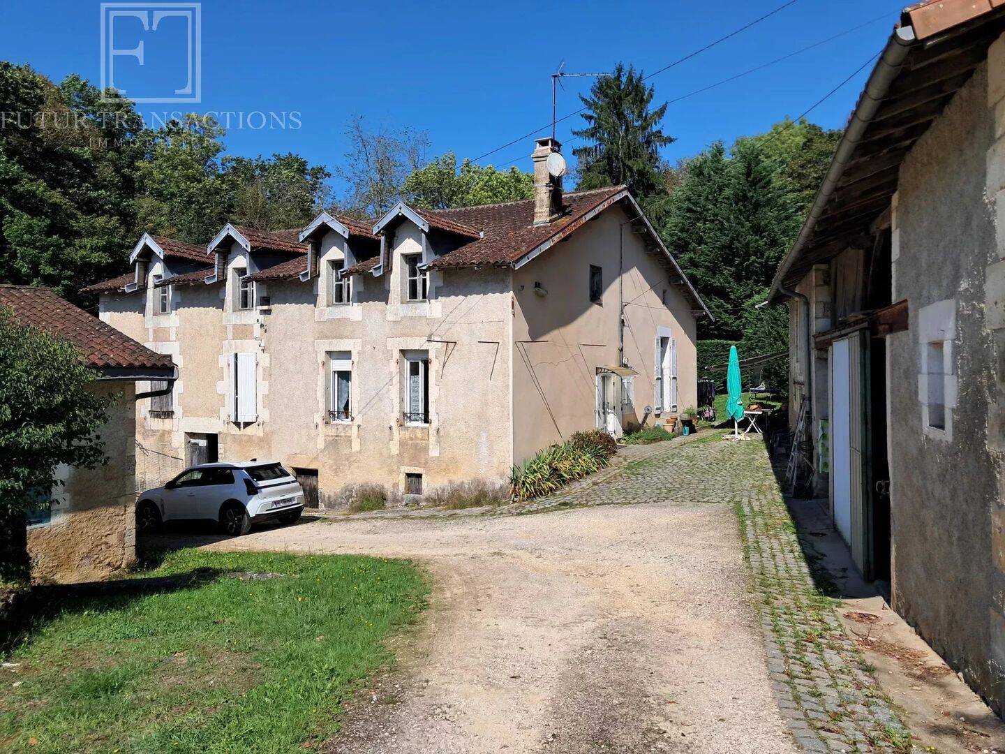 Maison 4 pièces 90 m² · à Saint-Martial-de-Valette · 90 m² · 201 900 €