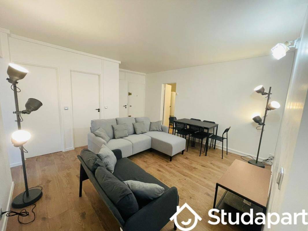 1 pièce 13 m² · à Chevilly-Larue · 13 m² · 650 €