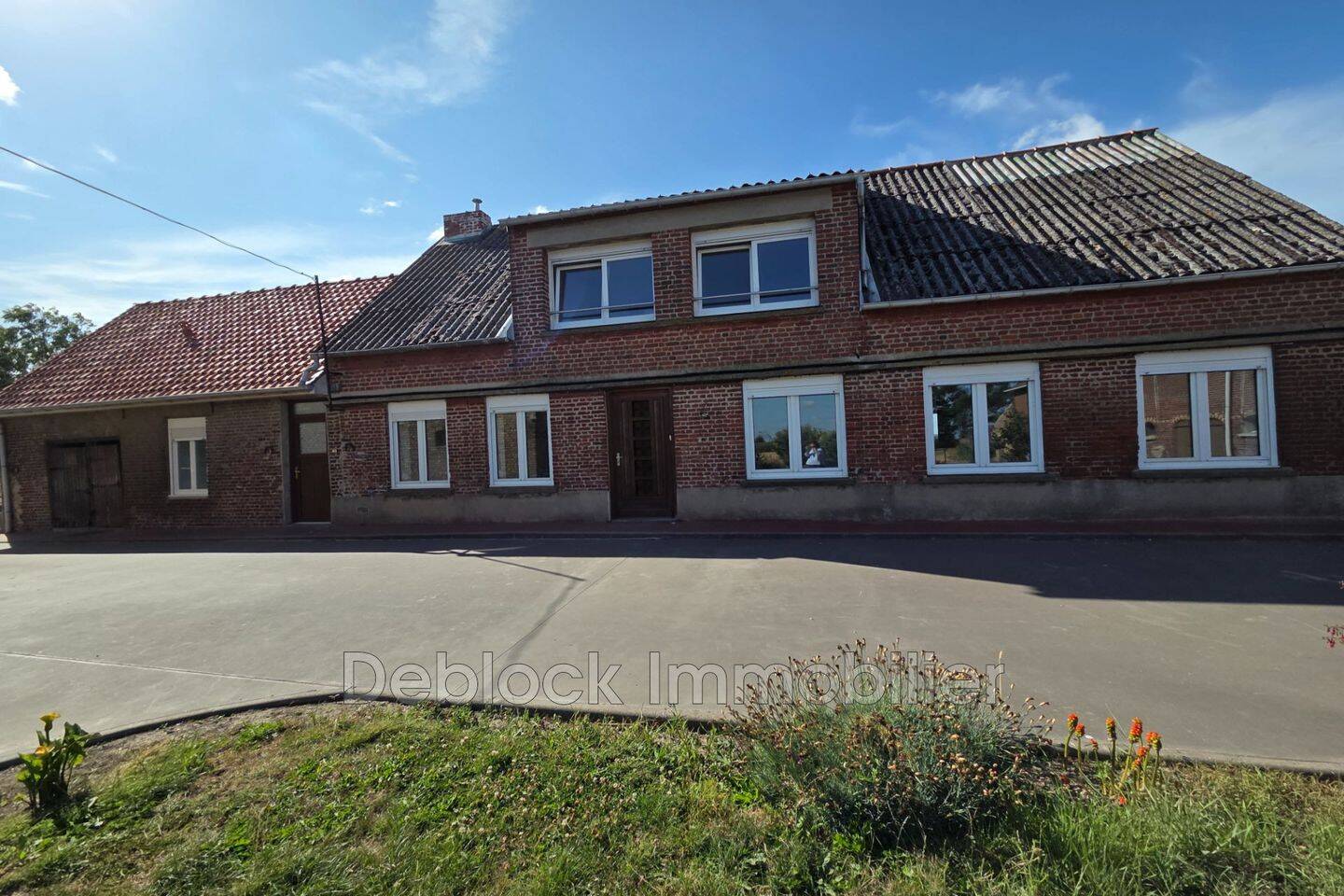 Maison 5 pièces 149 m² · à Rexpoëde · 149,3 m² · 1 038 €