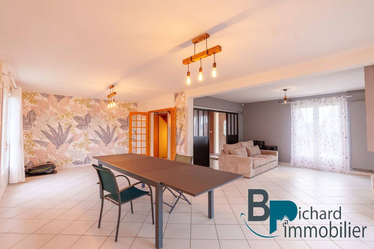 Maison 6 pièces 141 m² · à Laon · 141 m² · 230 000 €
