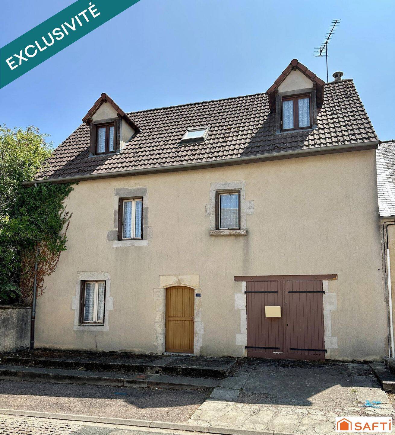 Maison 5 pièces 97 m² · à Livry · 97 m² · 65 000 €