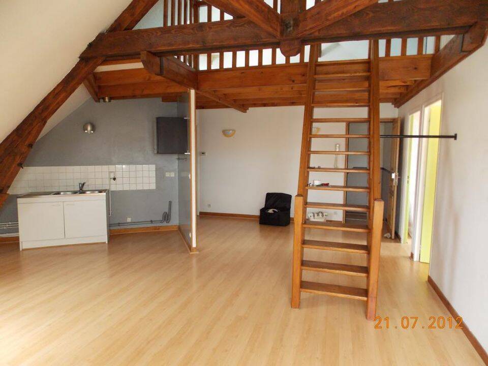 Appartement 3 pièces 100 m² · à Saint-Quentin · 100 m² · 610 €/mois