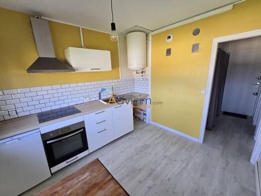 Appartement à vendre 91 800 € 2 pièces 1 chambre 27,3 m² Étage 5/8 Route de Sandillon Saint-Jean-le-Blanc 45650