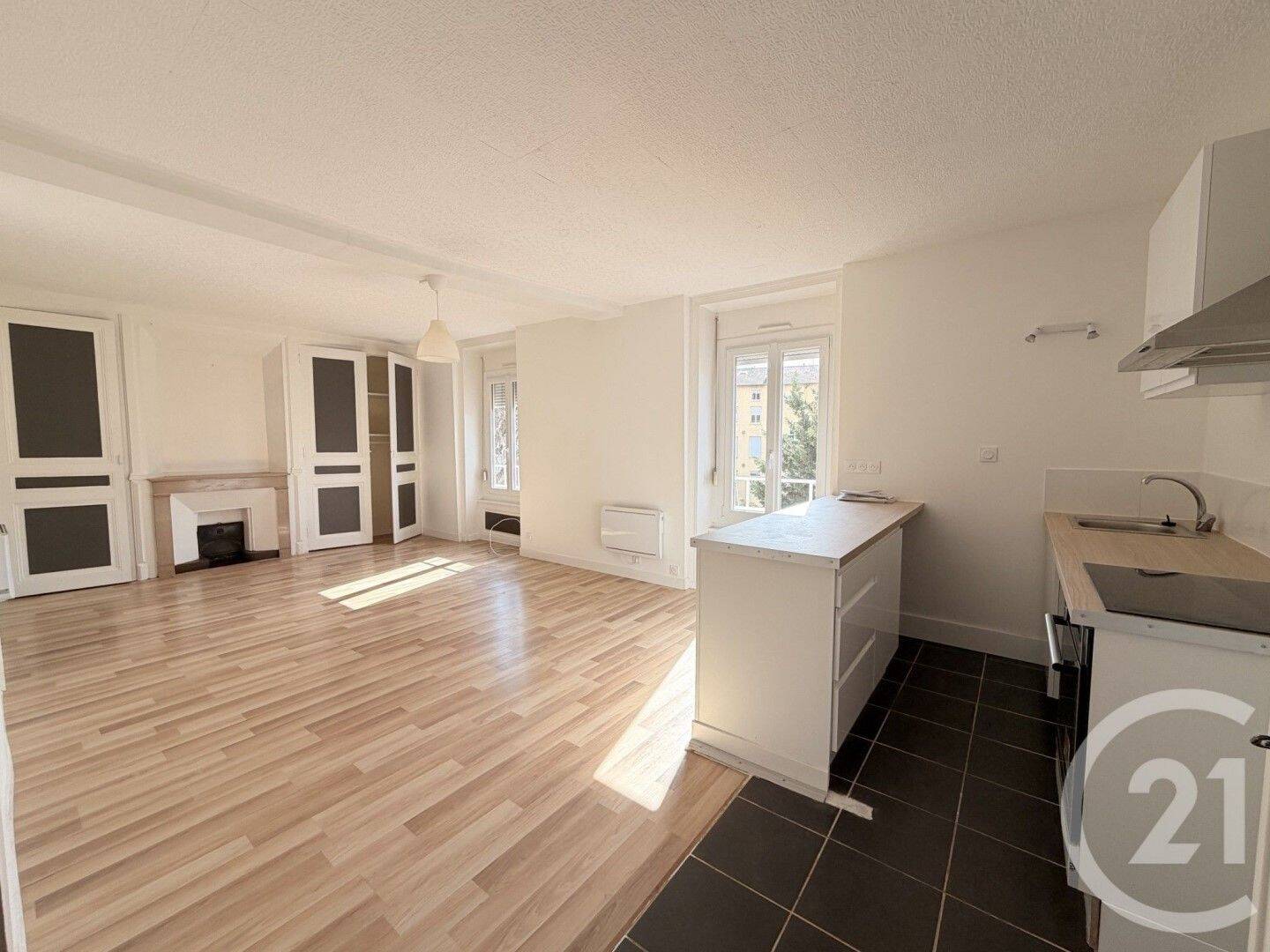Appartement 3 pièces 57 m² · à Tarare · 56,7 m² · 610 €/mois