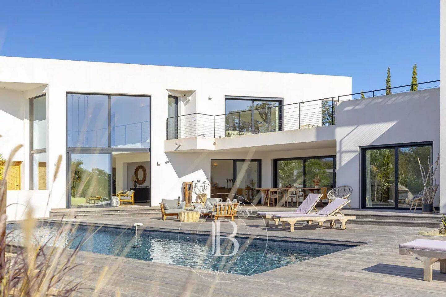 Maison 6 pièces 254 m² · à Zonza · 253,7 m² · 3 800 000 €