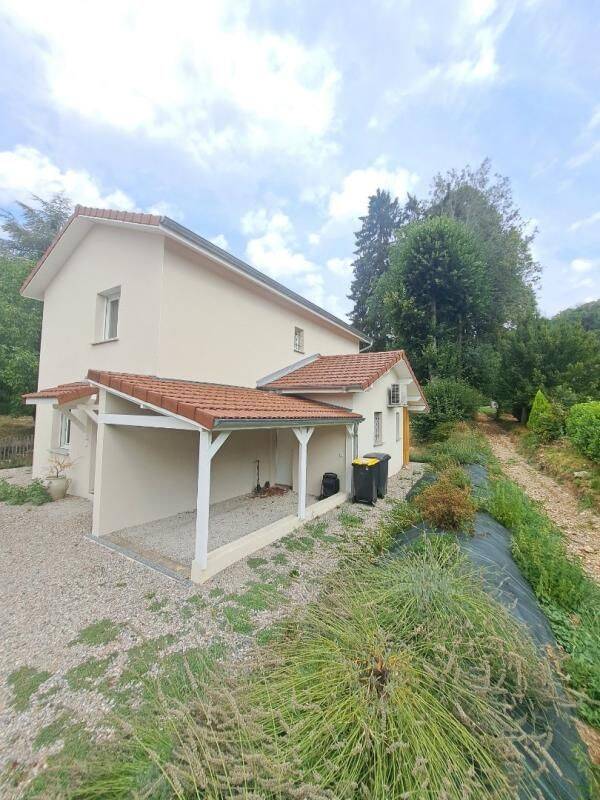 Maison 5 pièces 114 m² · à Apprieu · 114 m² · 1 300 €