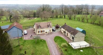 Mas à vendre 345 000 € 6 pièces 4 chambres 185 m² 20 800 m² de terrain Le Mele sur Sarthe 61170