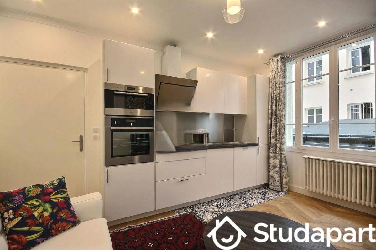 Appartement 2 pièces 30 m² · à Paris 9ème Arrondissement · 30 m² · 2 100 €