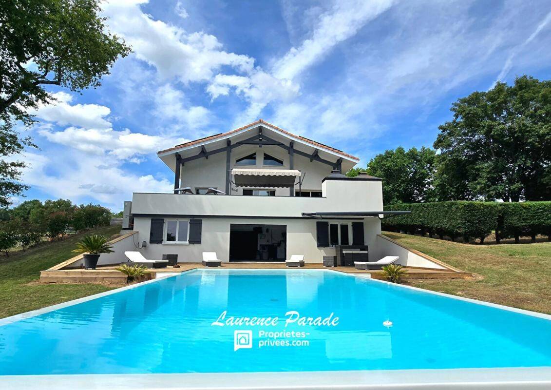 Maison 5 pièces 175 m² · à Créon · 175 m² · 676 000 €