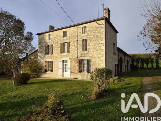 Villa à vendre 199 500 € 6 pièces 3 chambres 146 m² 15 758 m² de terrain Duras 47120