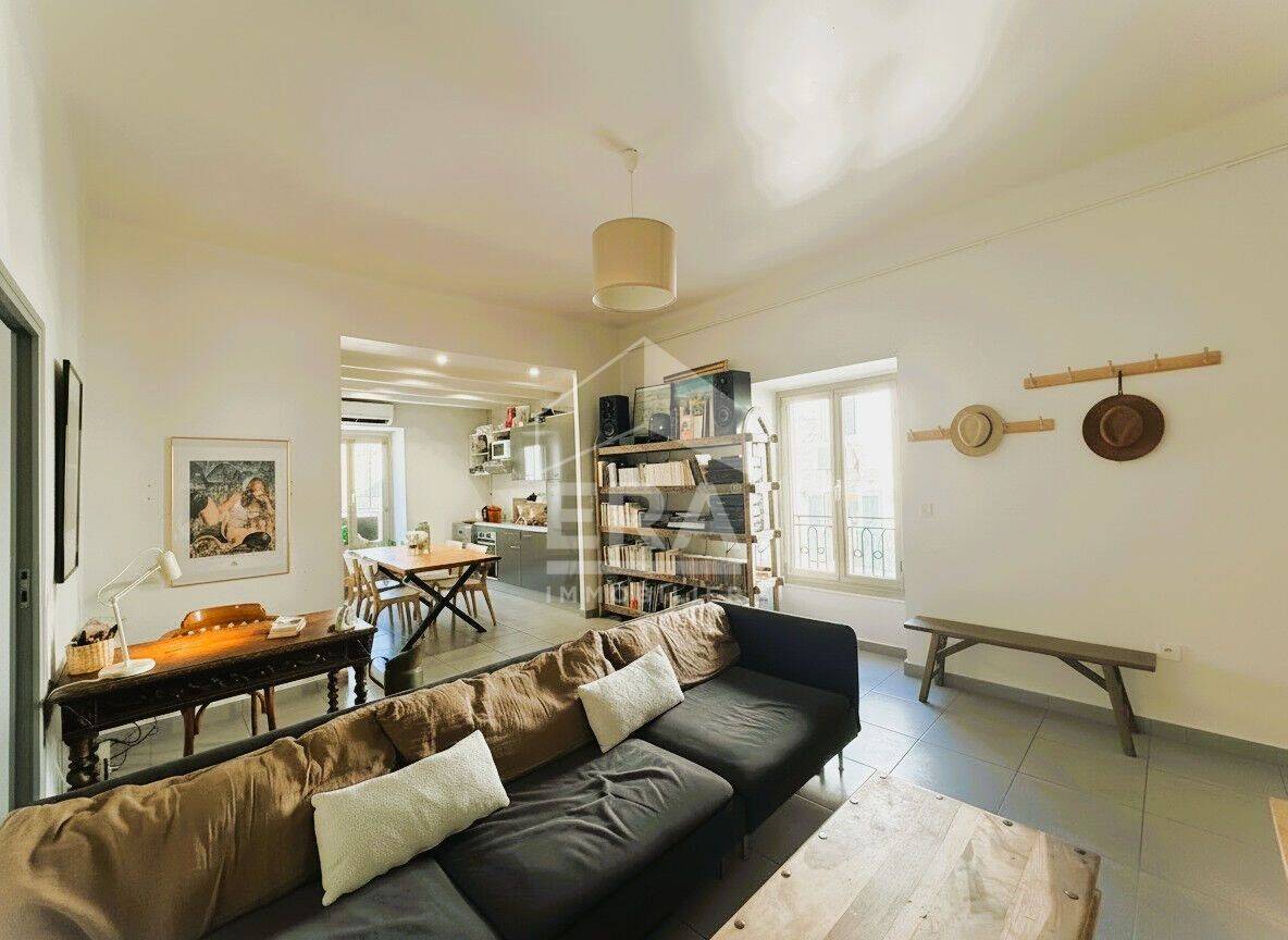 Appartement 3 pièces 52 m² · à Marseille 1er Arrondissement · 51,6 m² · 215 000 €