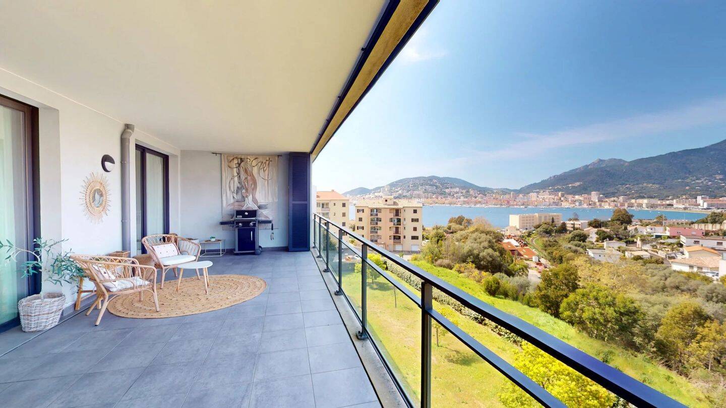 Appartement 4 pièces 129 m² · à Ajaccio · 129 m² · 800 000 €