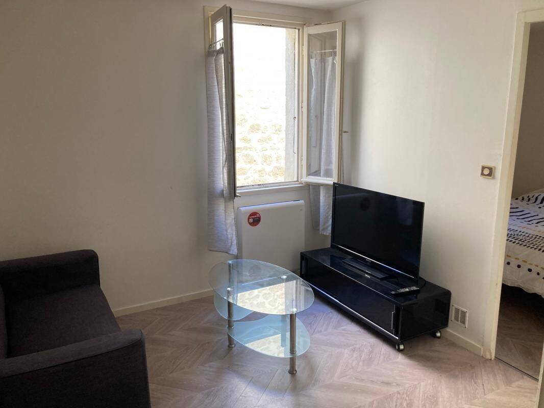 Appartement 2 pièces 30 m² · à Saintes · 30 m² · 400 €