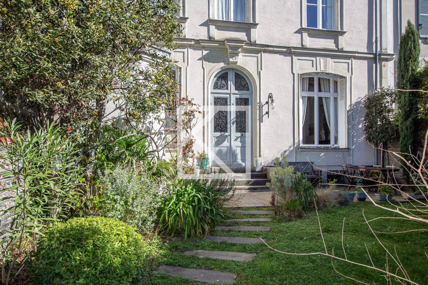Maison 13 pièces 373 m² · à Angers · 373 m² · 1 759 500 €