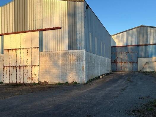 Local commercial à vendre 318 000 € 1 100 m² de surface de vente Bétheniville 51490