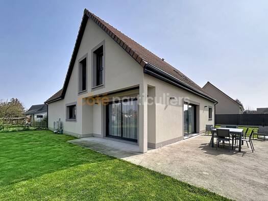 Maison à vendre - Première occupation 360 000 € 6 pièces 4 chambres 148 m² 671 m² de terrain Le Thuit de l'Oison 27370