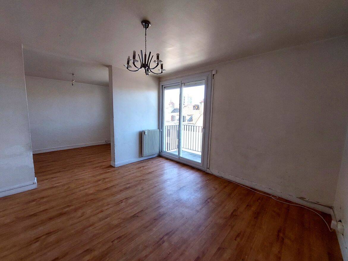 Appartement 5 pièces 82 m² · à Chalon-sur-Saône · 81,8 m² · 75 000 €