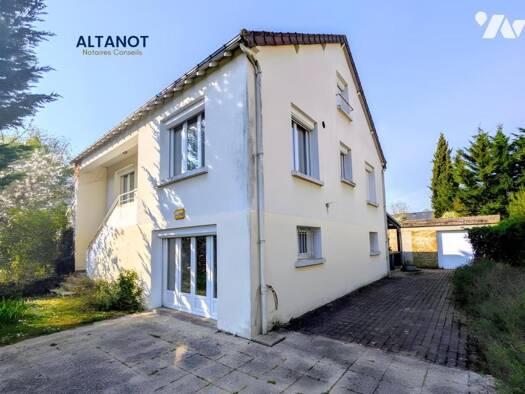 Maison à vendre 244 344 € 5 pièces 3 chambres 140 m² Vouvray 37210