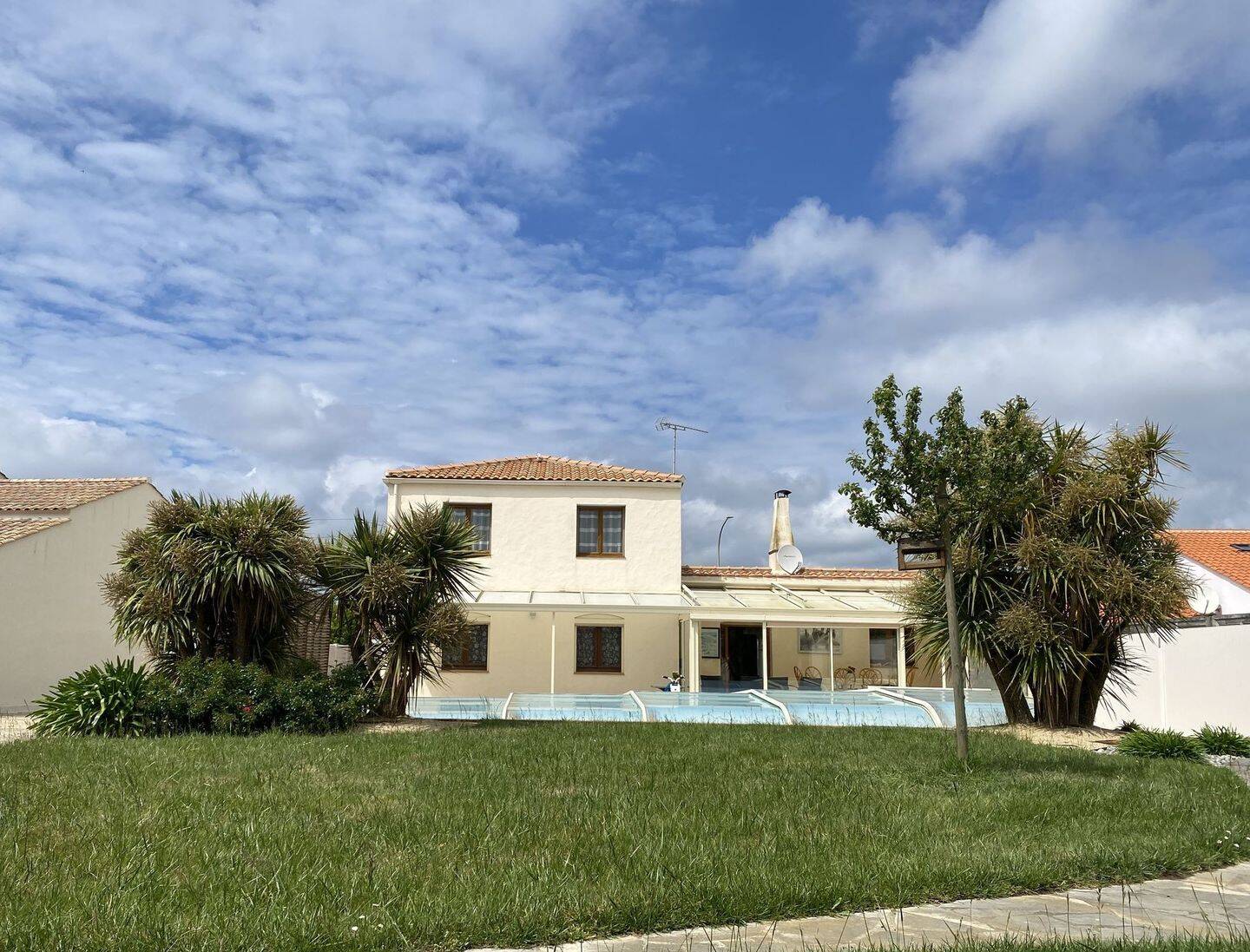 Maison 5 pièces 156 m² · à Saint-Gilles-Croix-de-Vie · 155,6 m² · 735 000 €