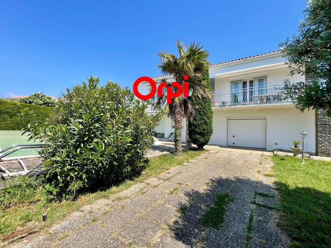 Maison 6 pièces 224 m² · à Angoulins · 224 m² · 625 000 €