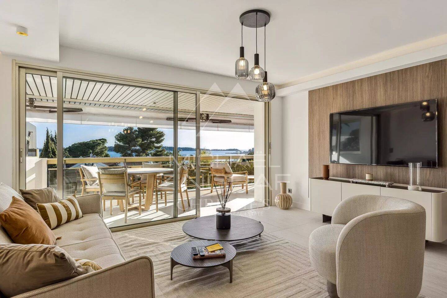 Appartement 4 pièces 100 m² · à Cannes · 100 m² · 1 895 000 €