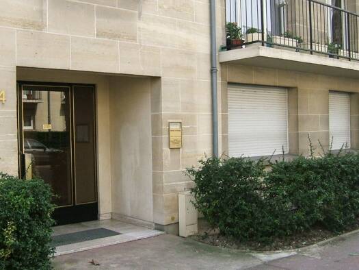 Local commercial à louer 1 400 € 61,5 m² de surface de vente Centre-Cote Deuil-la-Barre 95170