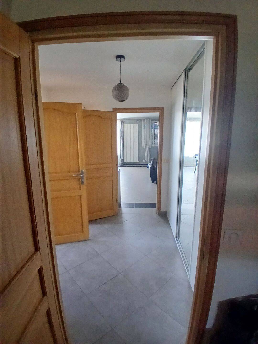 Appartement 3 pièces 68 m² · à Le Blanc-Mesnil · 68 m² · 1 320 €/mois