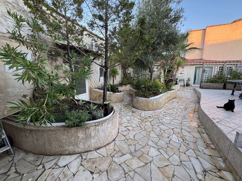Appartement 2 pièces 35 m² · à Marseille 8ème Arrondissement · 35 m² · 900 €