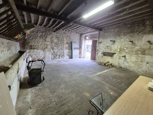 Maison à louer 400 € 1 pièce 45 m² 1 400 m² de terrain disponible dès maintenant Villeneuve-sur-Verberie 60410