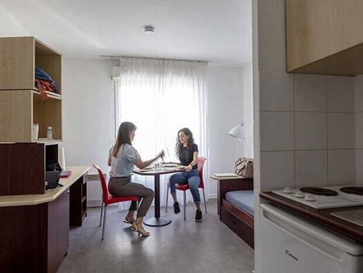 Studio à louer - logement étudiant 870 € 1 pièce 18 m² Bibliothèque Municipale Montrouge 92120