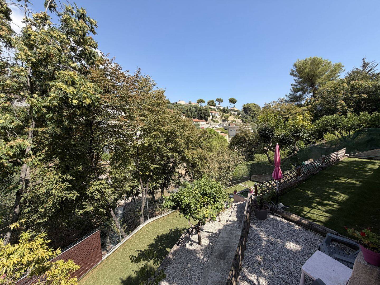 Appartement 4 pièces 95 m² · à Roquebrune-Cap-Martin · 94,7 m² · 649 000 €