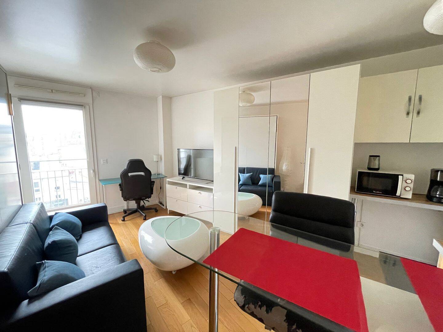 Appartement 1 pièce 28 m² · à Paris 18ème Arrondissement · 28,3 m² · 280 000 €