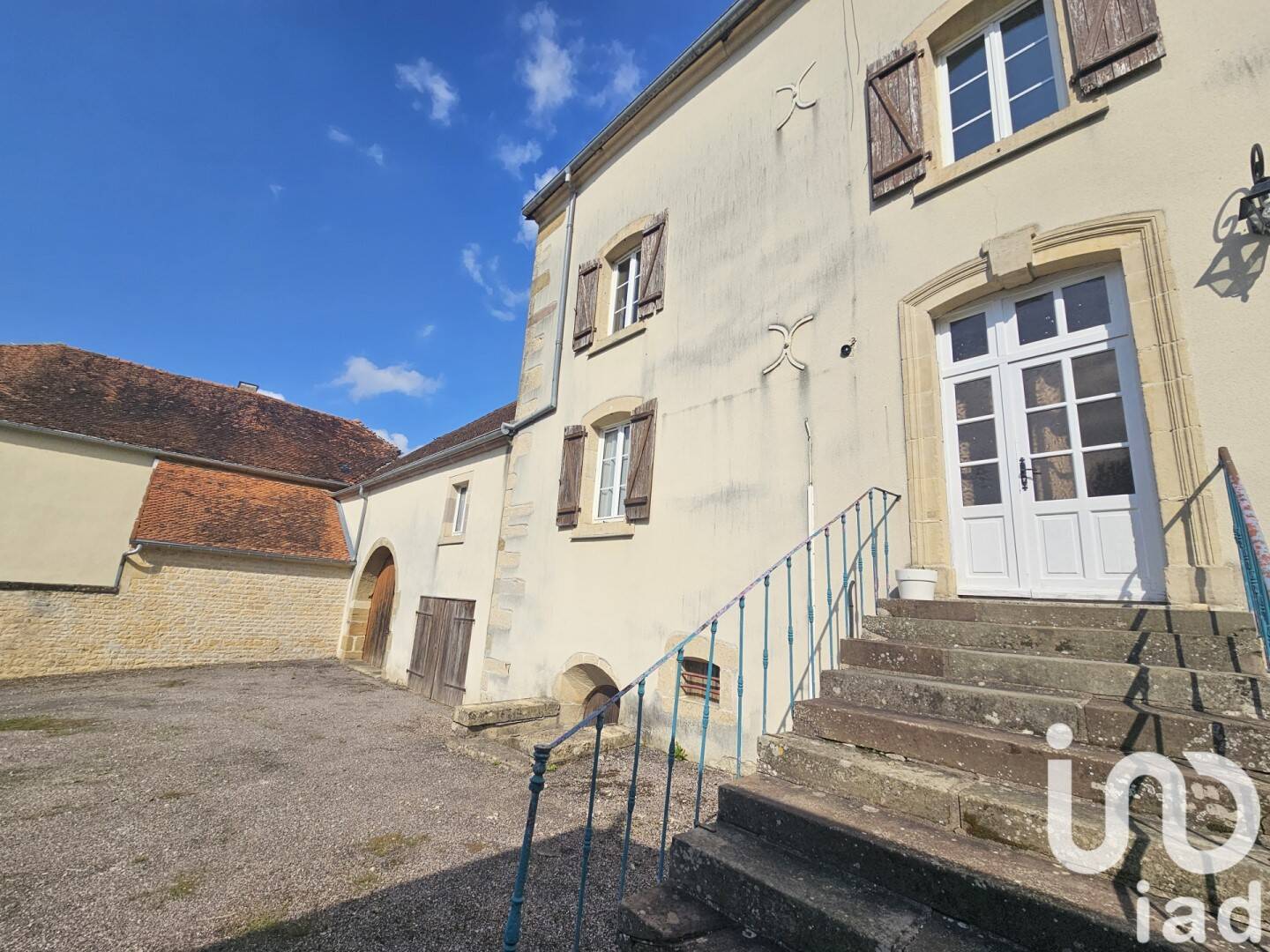 Maison 6 pièces 213 m² · à Menoux · 213 m² · 179 000 €