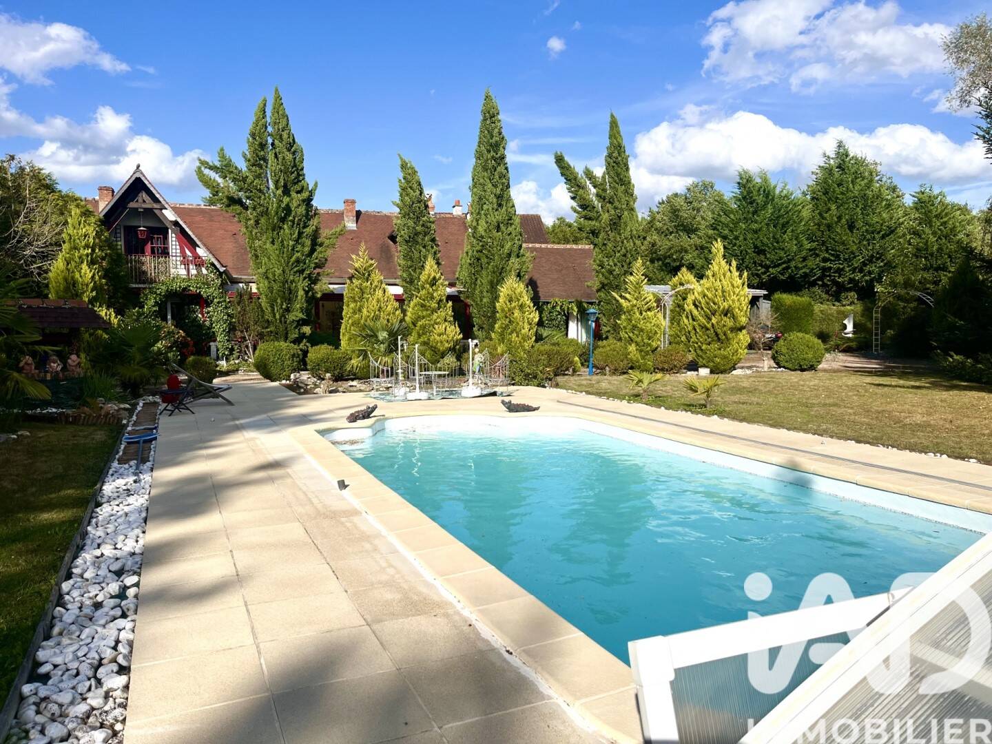 Maison 8 pièces 180 m² · à Amboise · 180 m² · 370 000 €