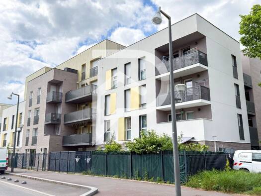 Appartement à vendre 145 000 € 2 pièces 1 chambre 47 m² Étage 1/3 Centre Ville Tremblay-en-France 93290