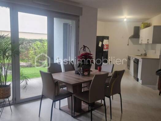 Appartement à vendre 229 990 € 5 pièces 3 chambres 83,8 m² RDC/5 La Roseraie Angers 49000