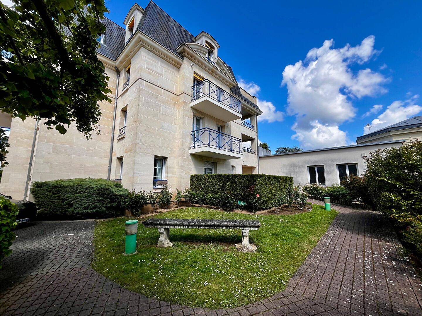 Appartement 4 pièces 187 m² · à Chantilly · 186,8 m² · 950 000 €