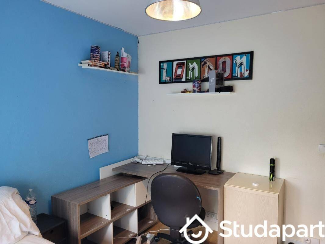 1 pièce 11 m² · à Orsay · 11 m² · 650 €/mois