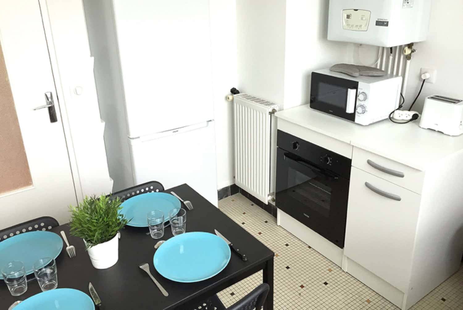 Spacious room with balcony - 15m² - NT2 - Colocation — 9