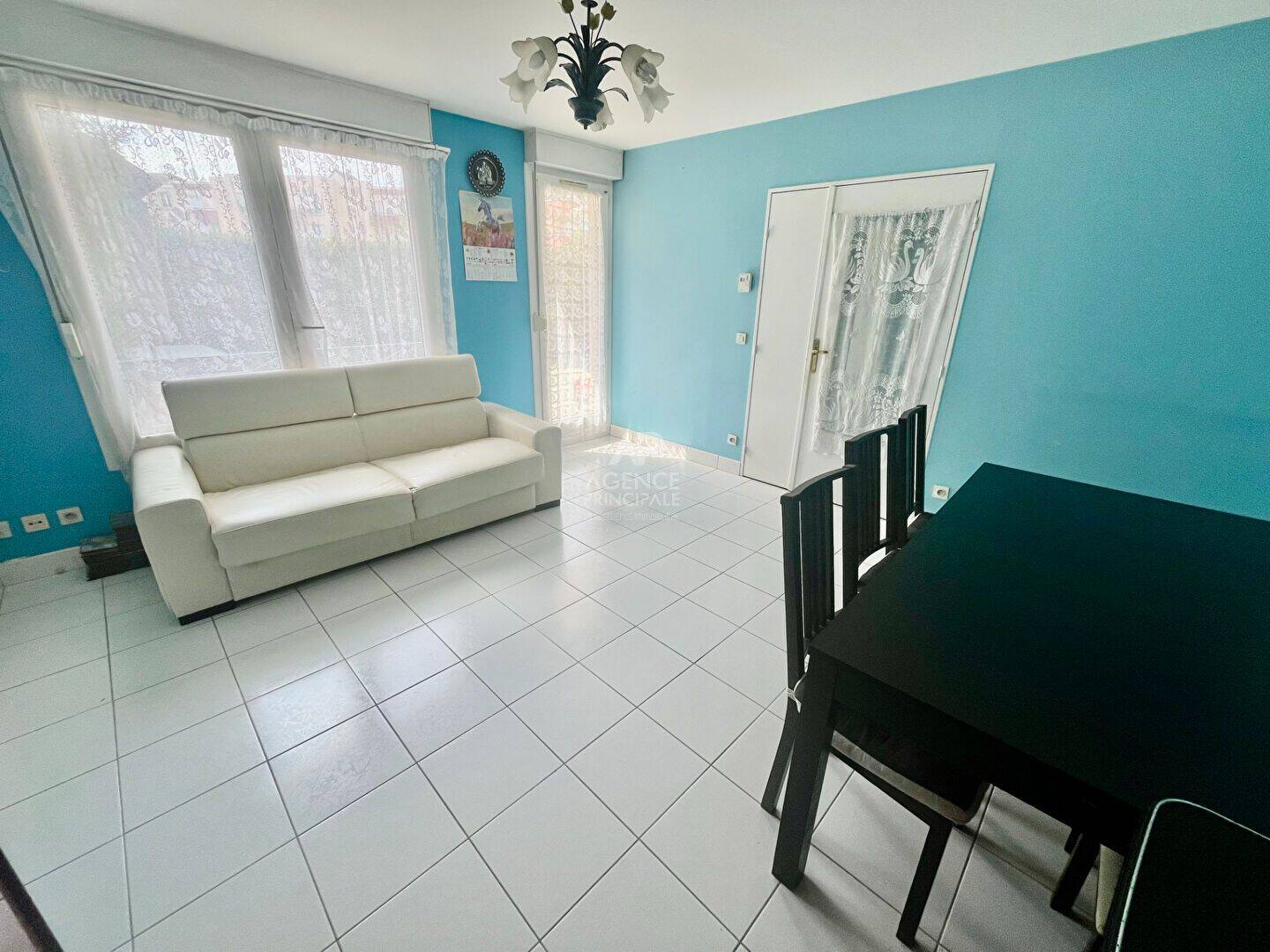 Appartement 3 pièces 63 m² · à Cergy · 62,9 m² · 1 100 000 €