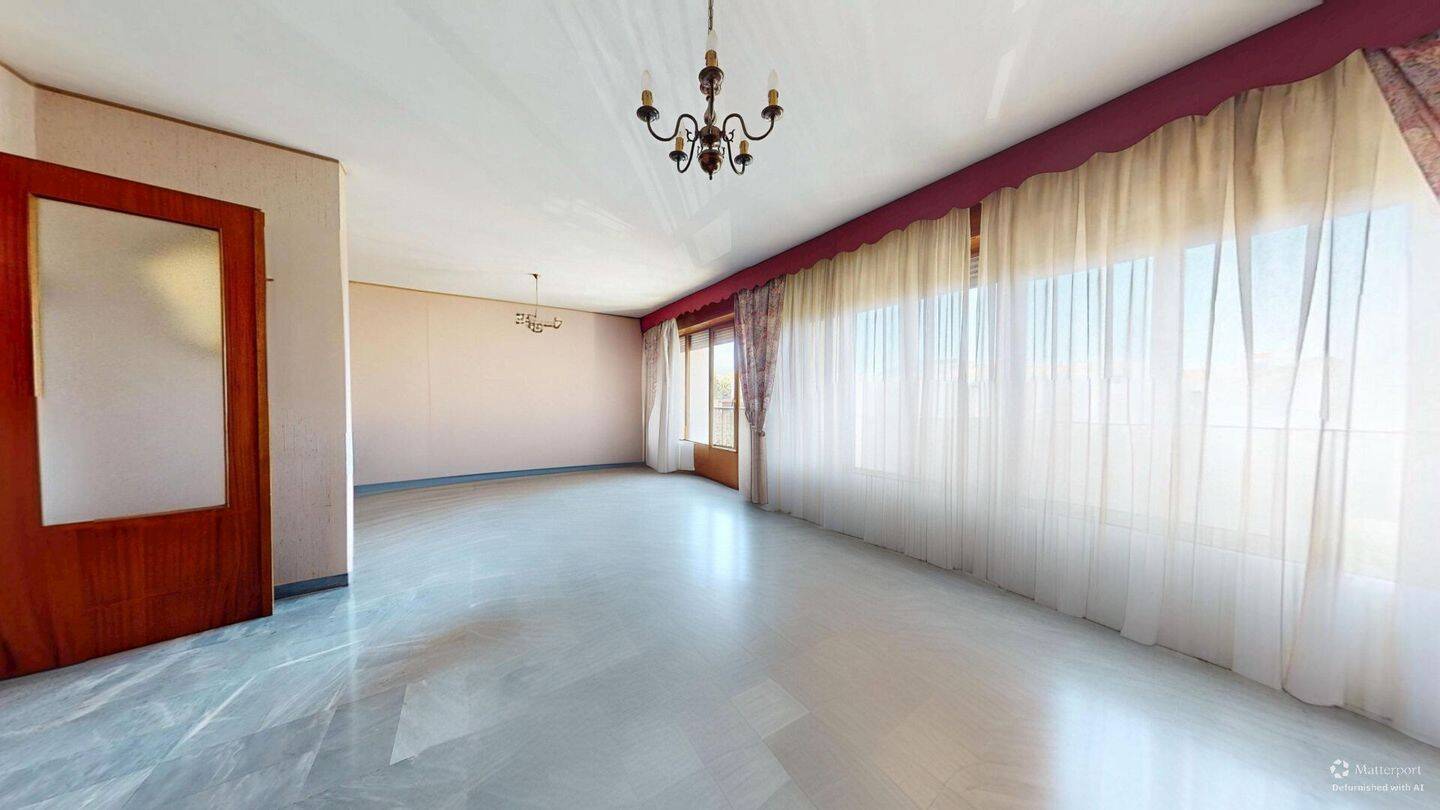 Appartement 4 pièces 88 m² · à Échirolles · 88 m² · 135 000 €