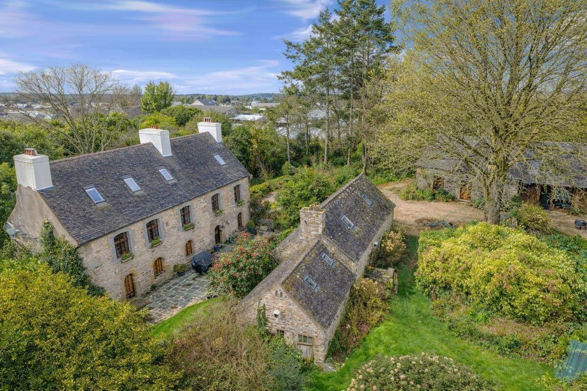 Maison 9 pièces 277 m² · à Plouezoc'H · 277 m² · 788 000 €