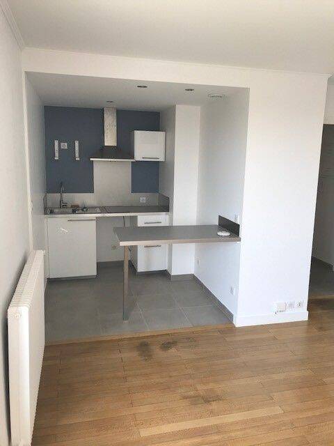 Appartement 1 pièce 32 m² · à Lyon 7ème Arrondissement · 32 m² · 738 €