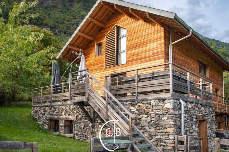 Maison 7 pièces 188 m² · à Fréterive · 188 m² · 749 000 €