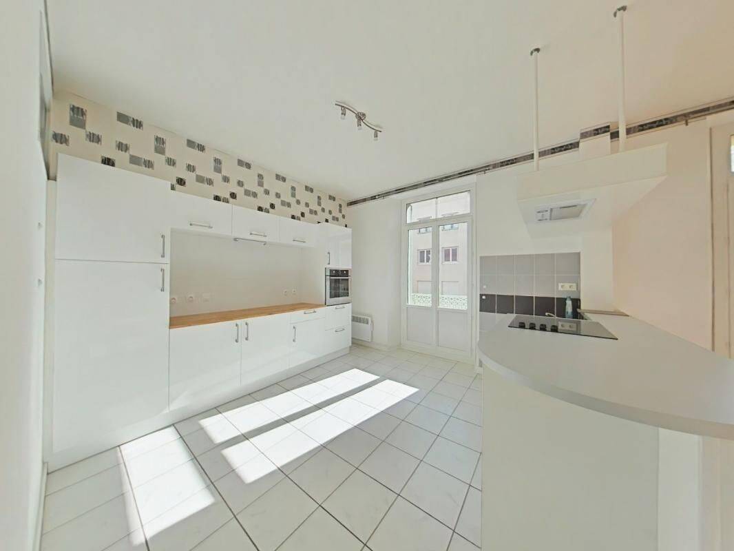 Appartement 3 pièces 74 m² · à Bourg-de-Péage · 74,4 m² · 700 €/mois